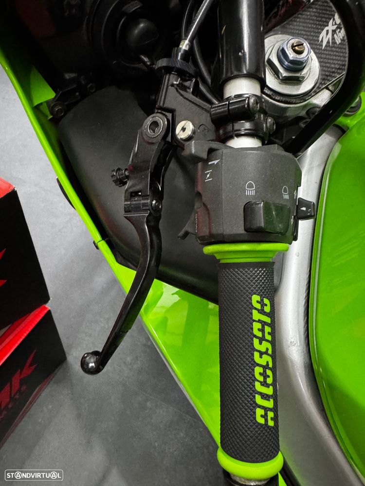 Kawasaki ZXR ZX-6R - 7
