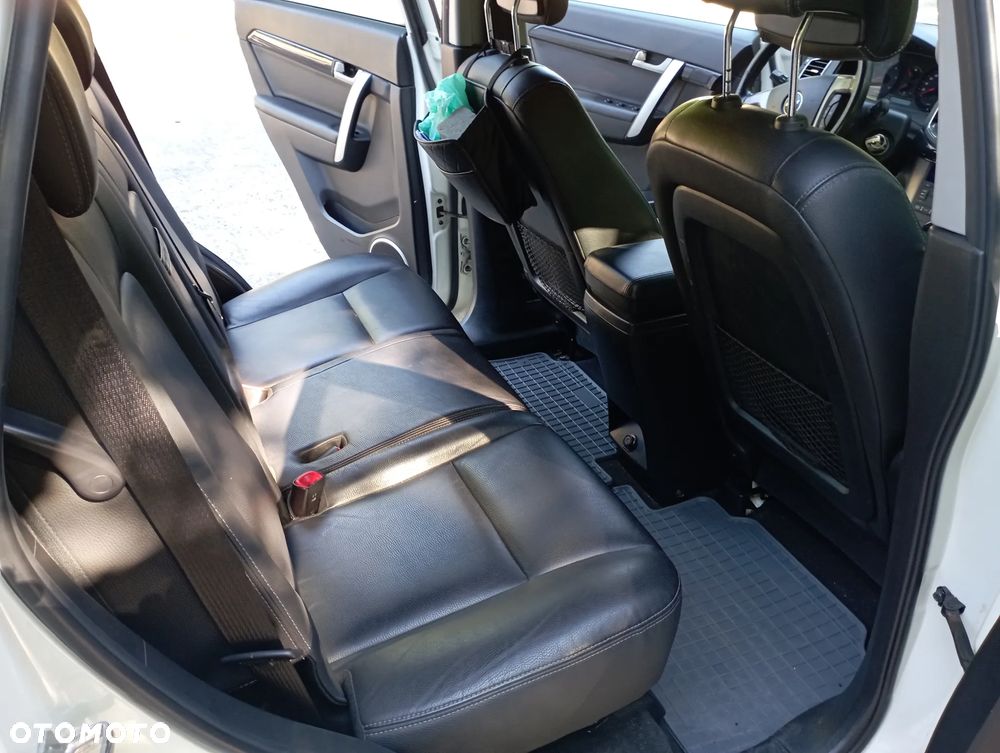 Chevrolet Captiva 2.2 D LTZ - 9