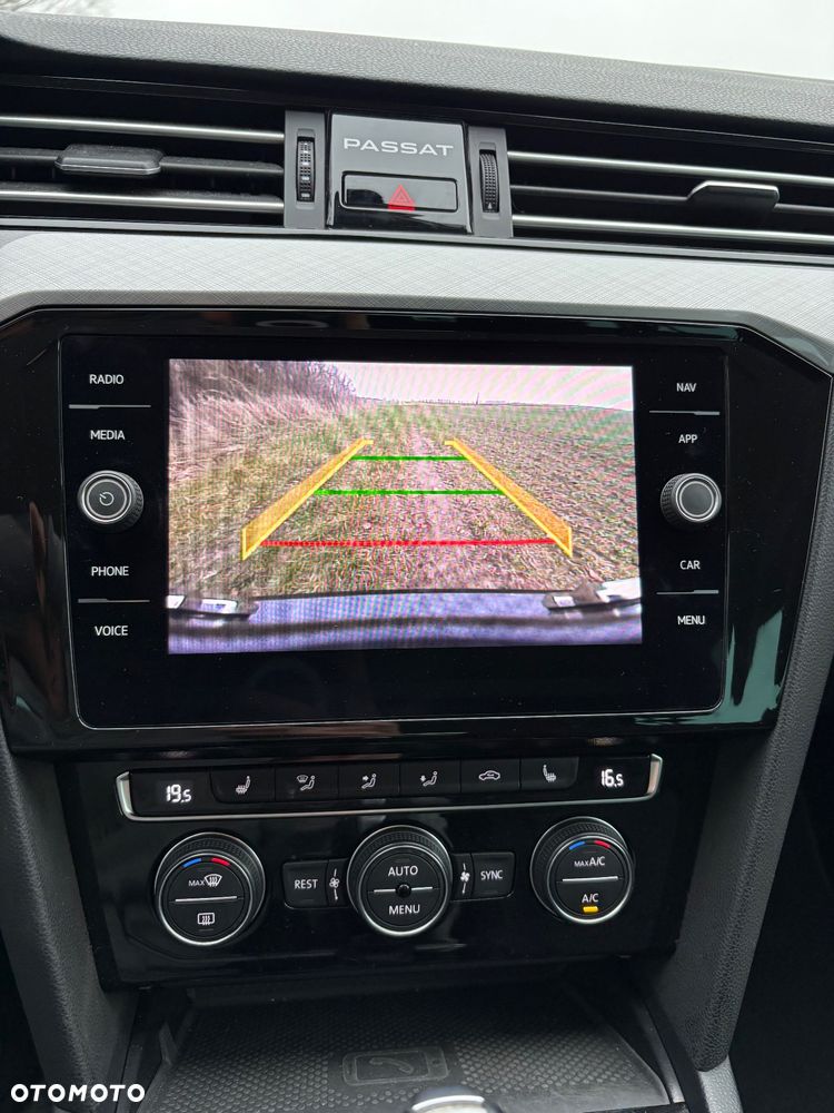 Volkswagen Passat ver-2-0-tdi-bmt-comfortline-dsg - 18