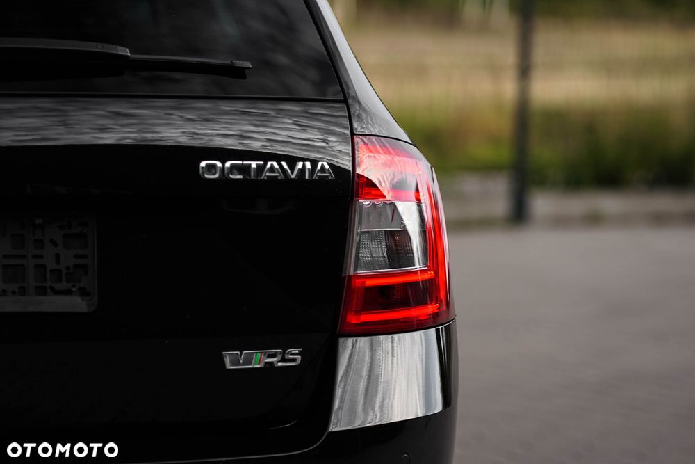 Skoda Octavia 2.0 TDI RS DSG - 8