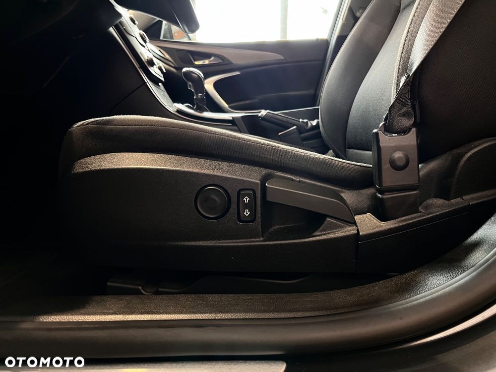 Opel Insignia 1.4 Turbo ecoFLEX Start/Stop Active - 10