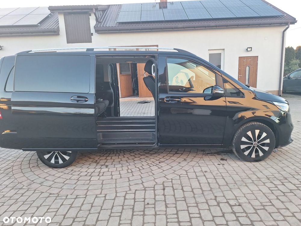 Mercedes-Benz Klasa V - 17