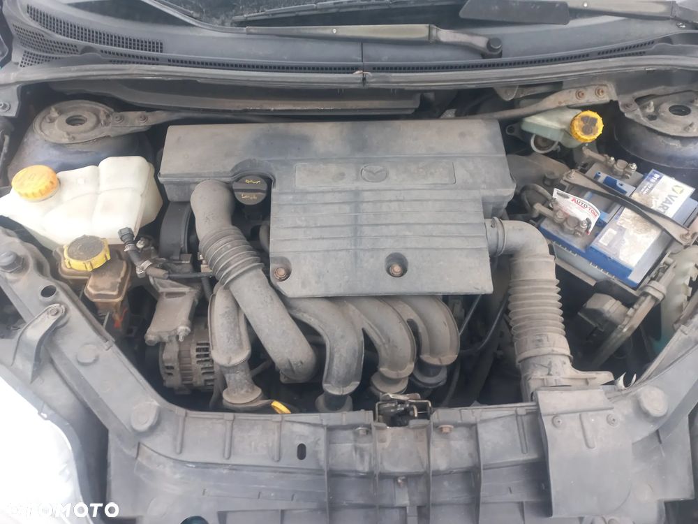 Mazda 2 1.3 16v 04r silnik kompletny - 1