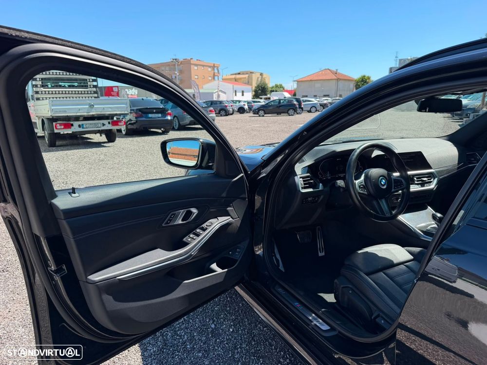 BMW 330 - 15