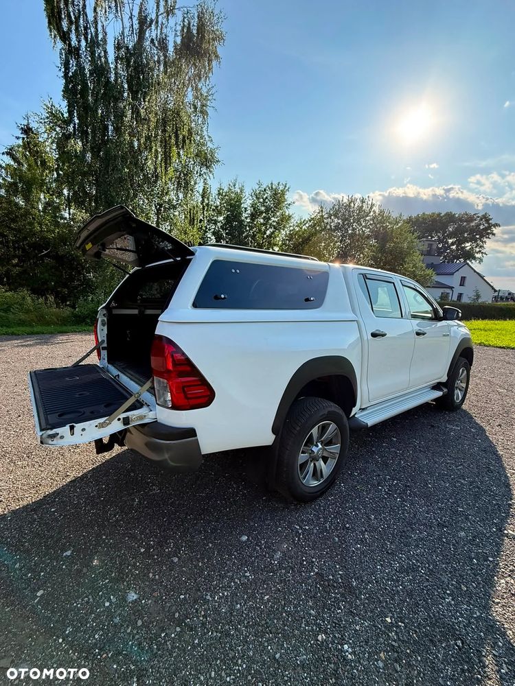 Toyota Hilux 2.4 D-4D Double Cab DLX 4x4 - 12