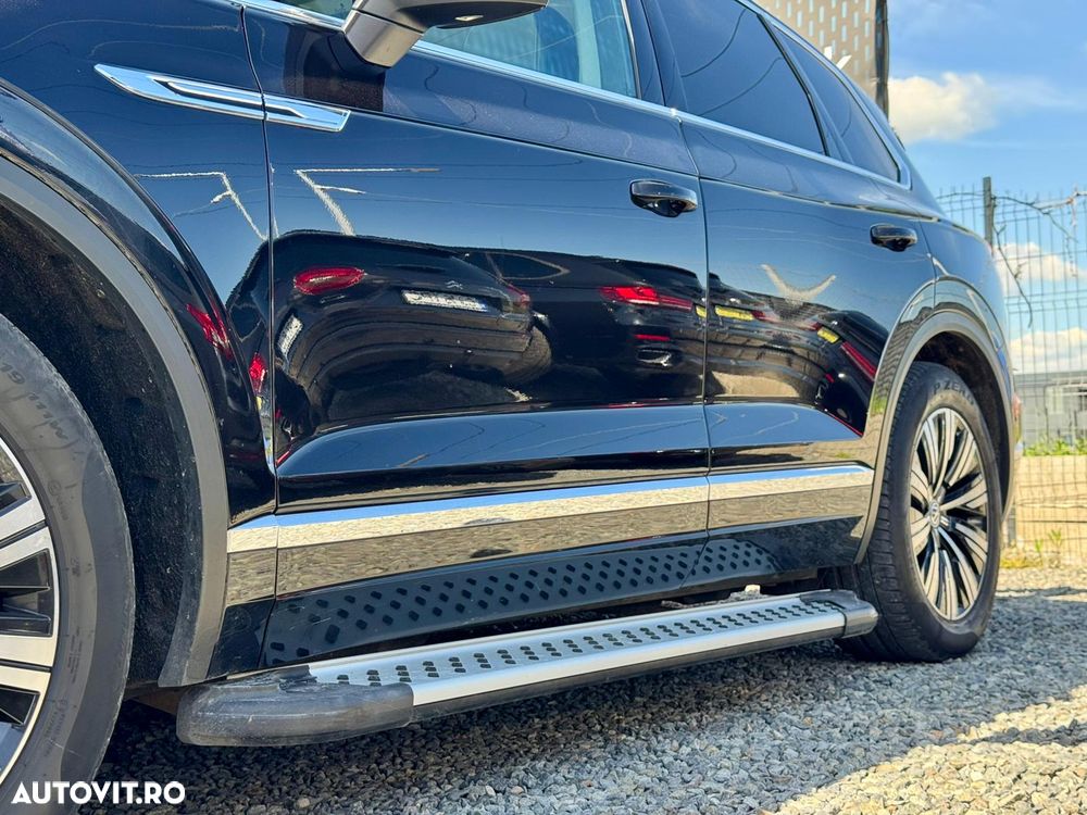 Volkswagen Touareg 3.0 V6 TDI SCR 4Motion Automatik Elegance - 36