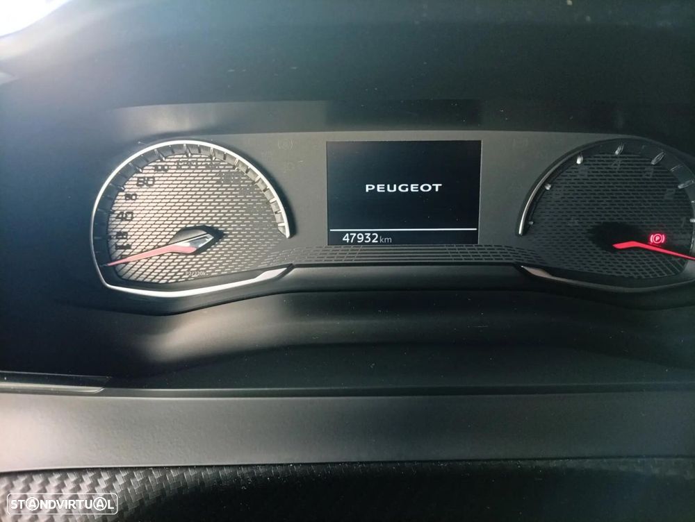 Peugeot 2008 - 16