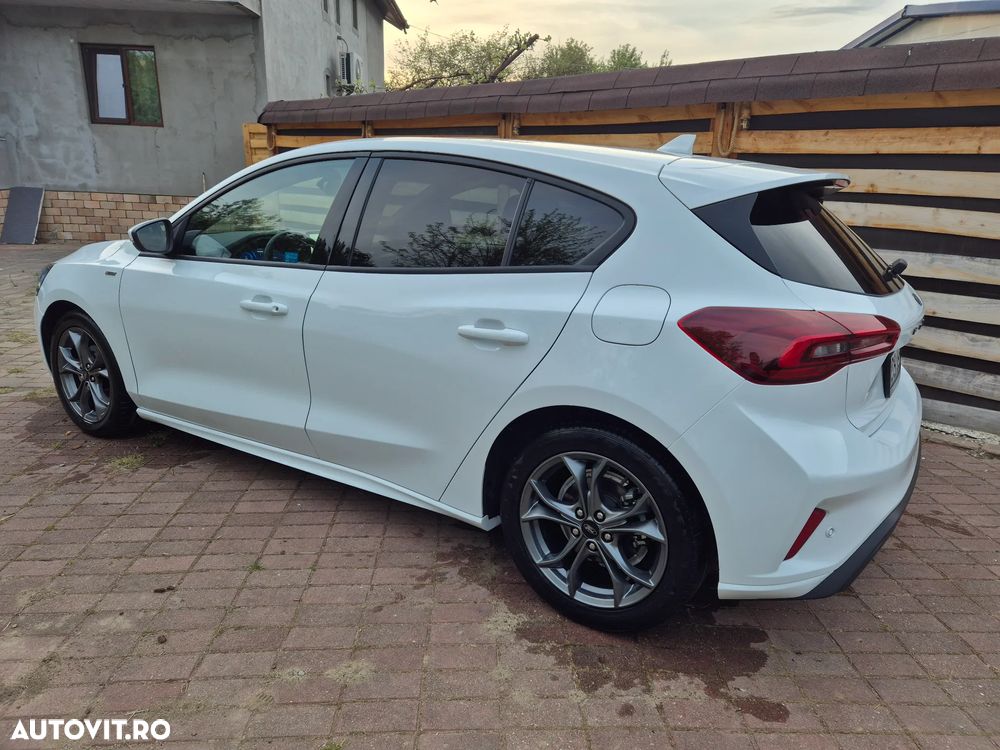 Ford Focus 1.0 EcoBoost MHEV ST-Line X - 4