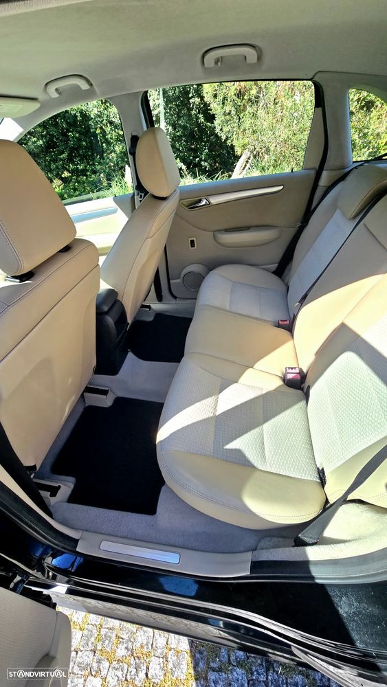 Mercedes-Benz B 180 CDI DPF SPORT EDITION - 18