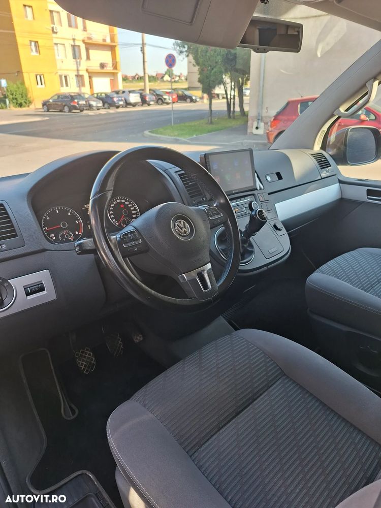 VOLKSWAGEN Multivan 2011 — imagine 24