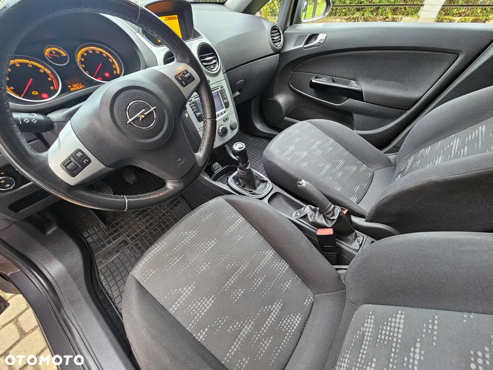 Opel Corsa - 18
