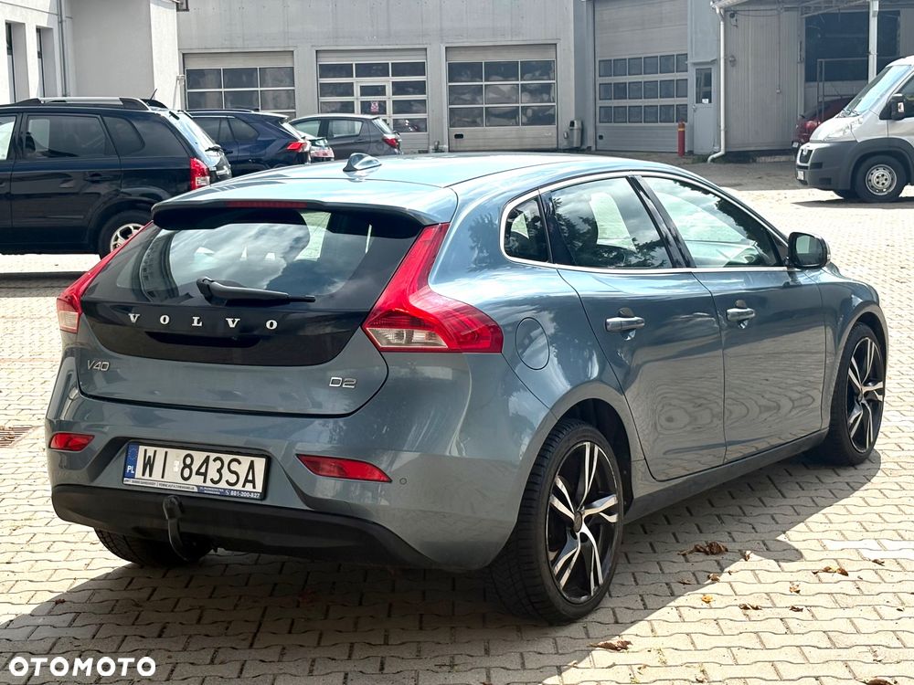 Volvo V40 D2 You - 4