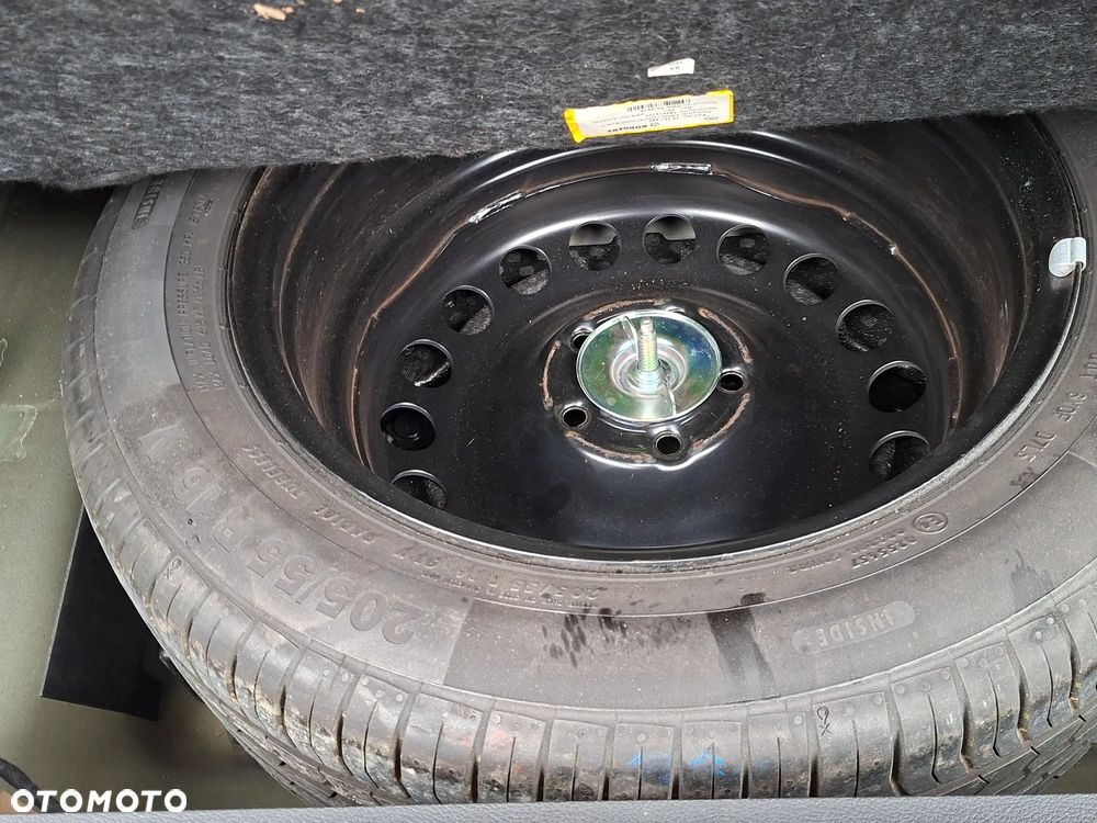 Opel Astra 1.6 CDTI Sport - 19