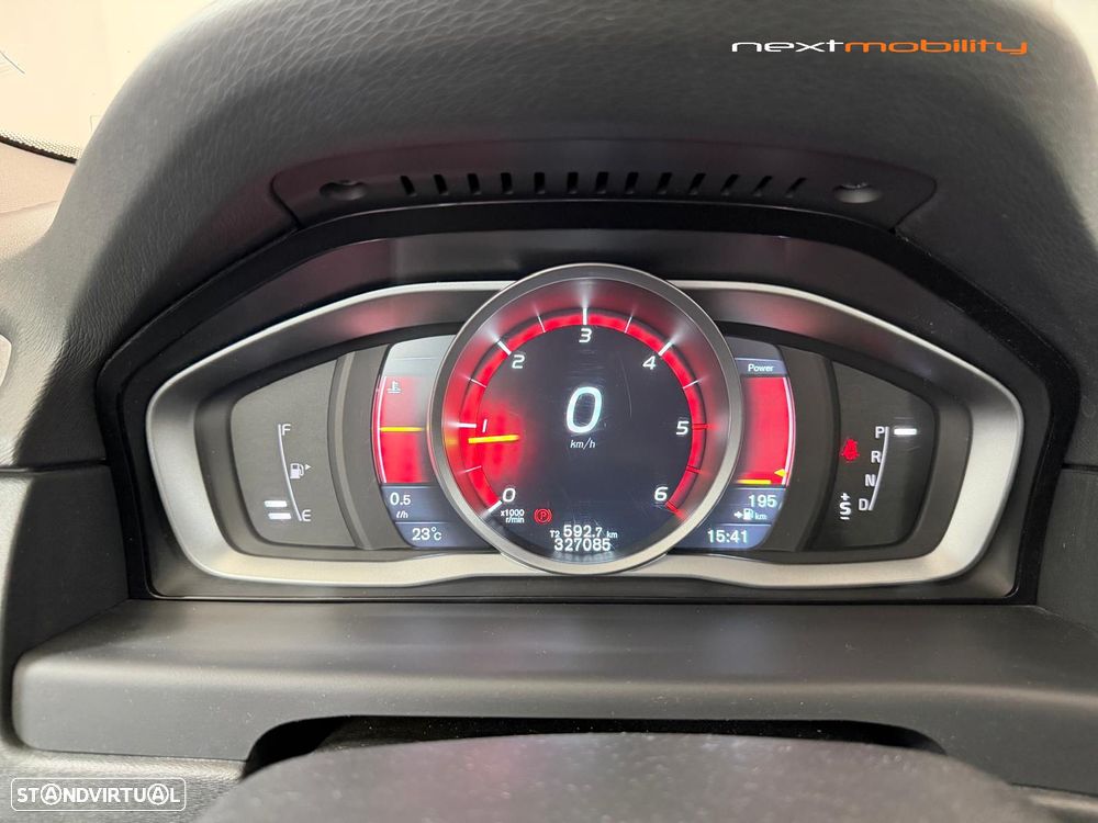 Volvo XC 70 2.0 D4 Summum Geartronic - 17
