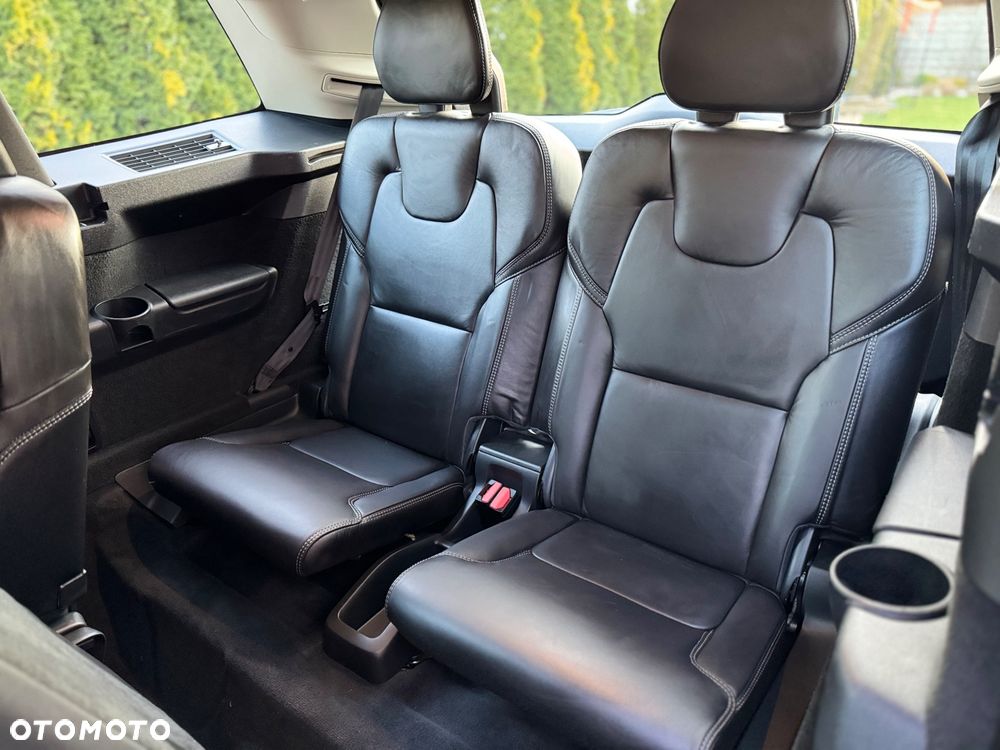 Volvo XC 90 D5 SCR AWD Inscription 7os - 32