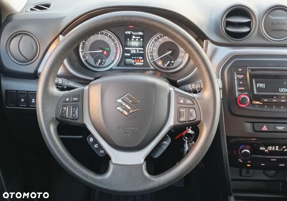 Suzuki Vitara - 23