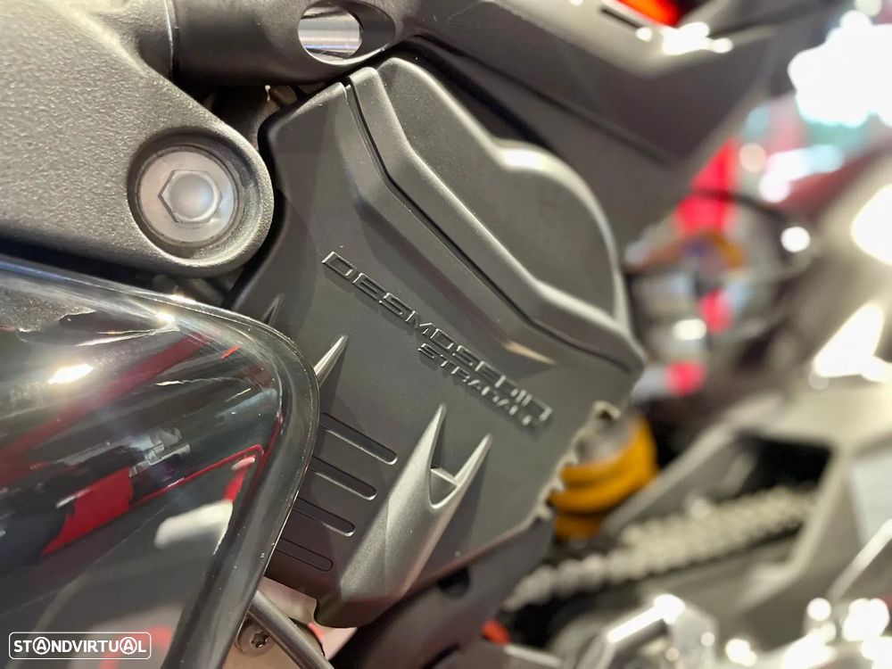 Ducati Panigale V4 BAUTISTA 2022 World Champion Replica - 15