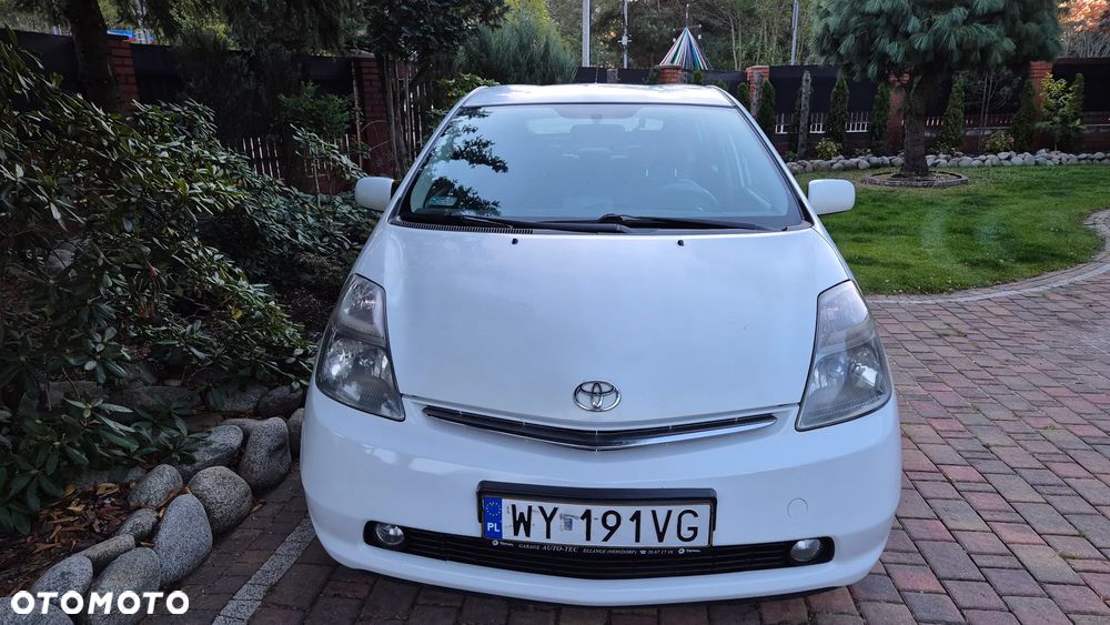 Toyota Prius - 21