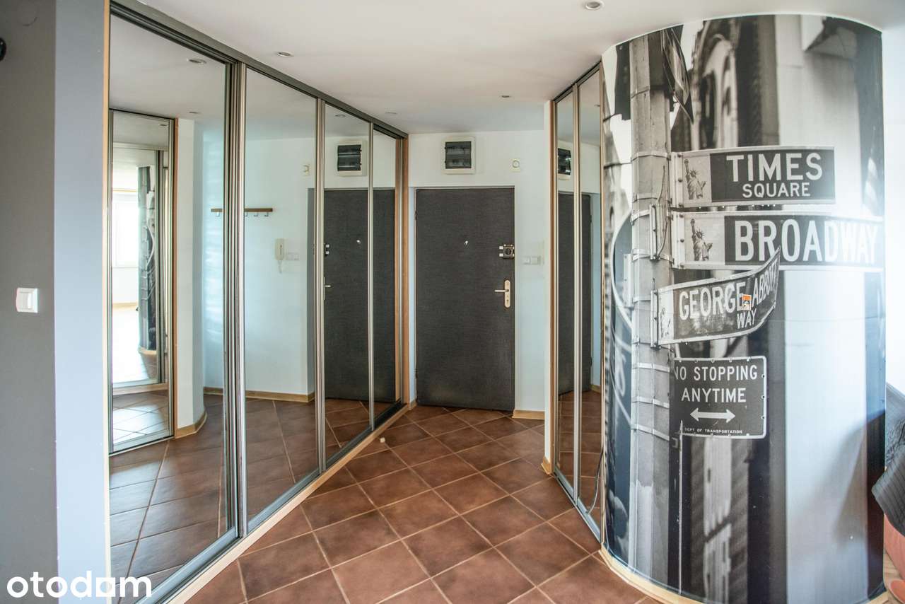 Przestronne mieszkanie z balkonem w Bemowie