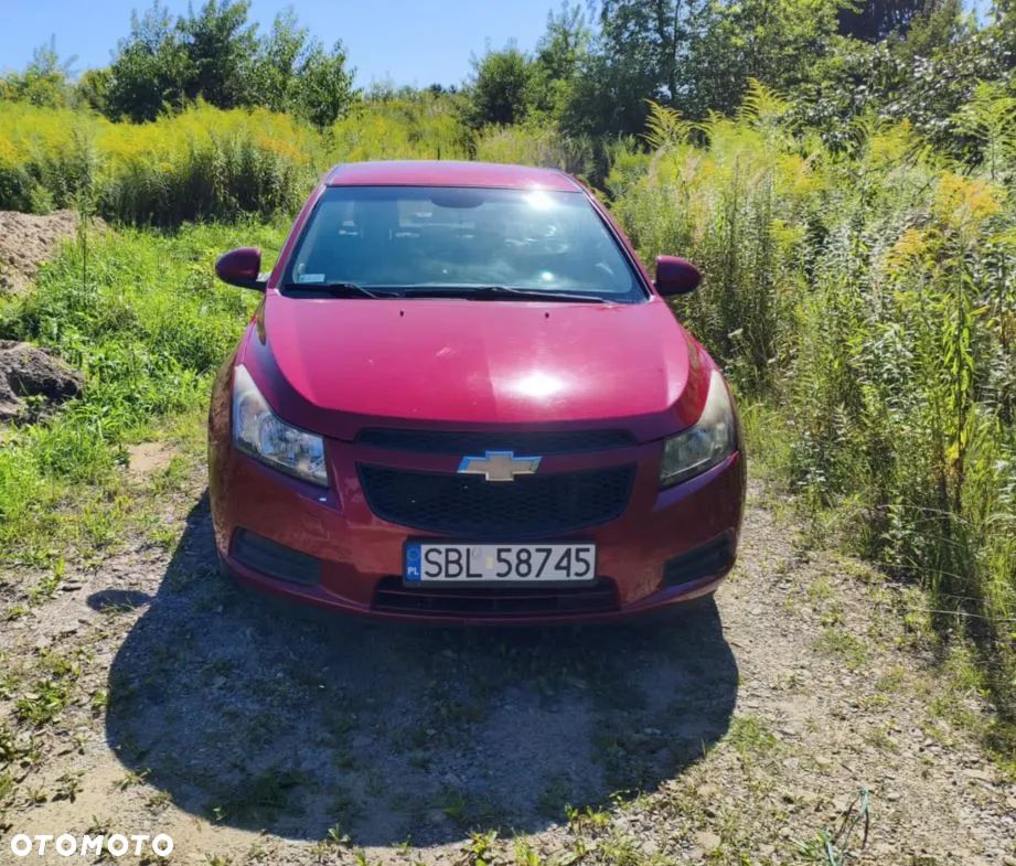 Chevrolet Cruze 1.6 Base - 13