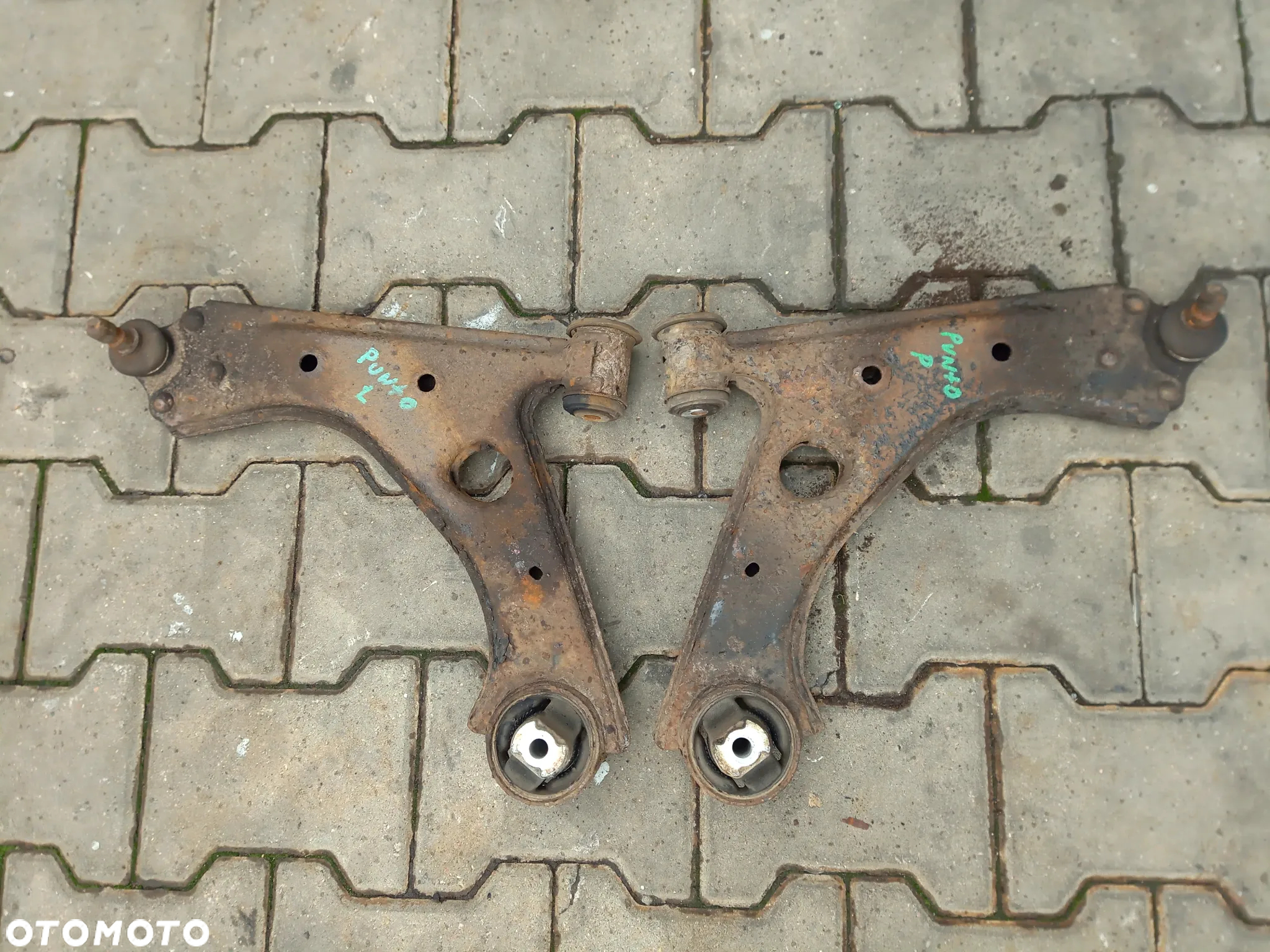 Fiat Grande Punto wahacz przod prawy lewy 07r - 3