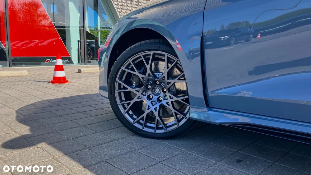 Audi RS3 Limousine - 14