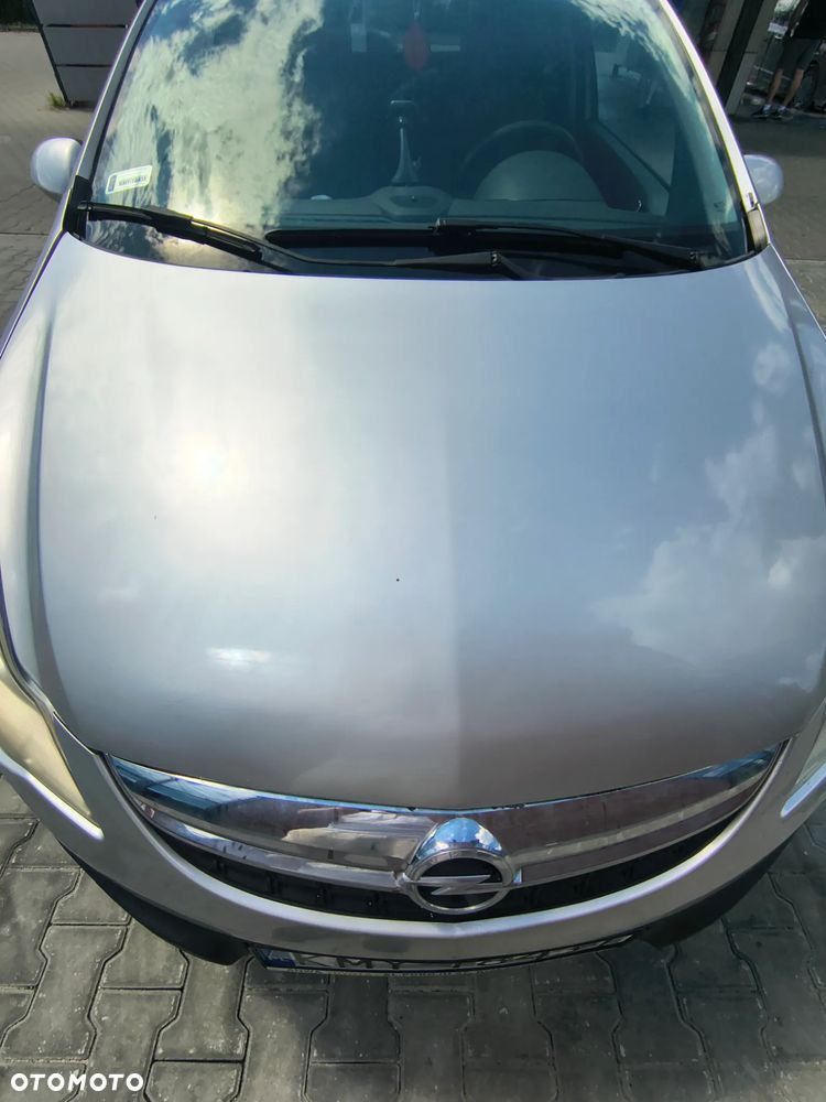 Opel Corsa 1.4 16V Cosmo - 10