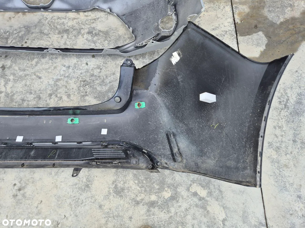 ZDERZAK TYLNI PRZEDNI TOYOTA COROLLA E21 18r> - 18