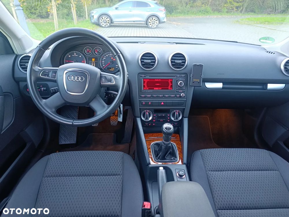 Audi A3 Sportback 1.6 TDI Attraction - 19