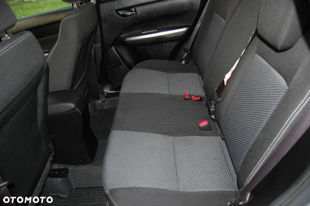 Suzuki Vitara - 23