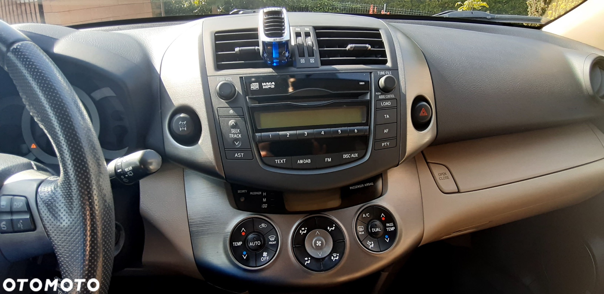Toyota RAV4 - 12