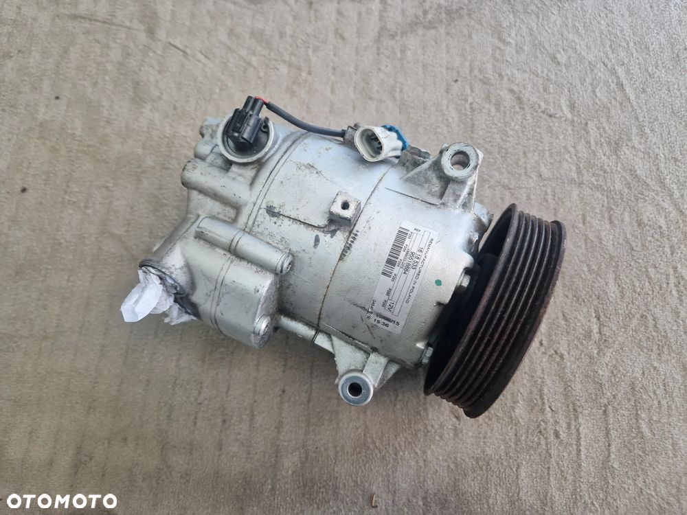 Opel Insignia A 2,0cdti Sprężarka klimatyzacji - 1