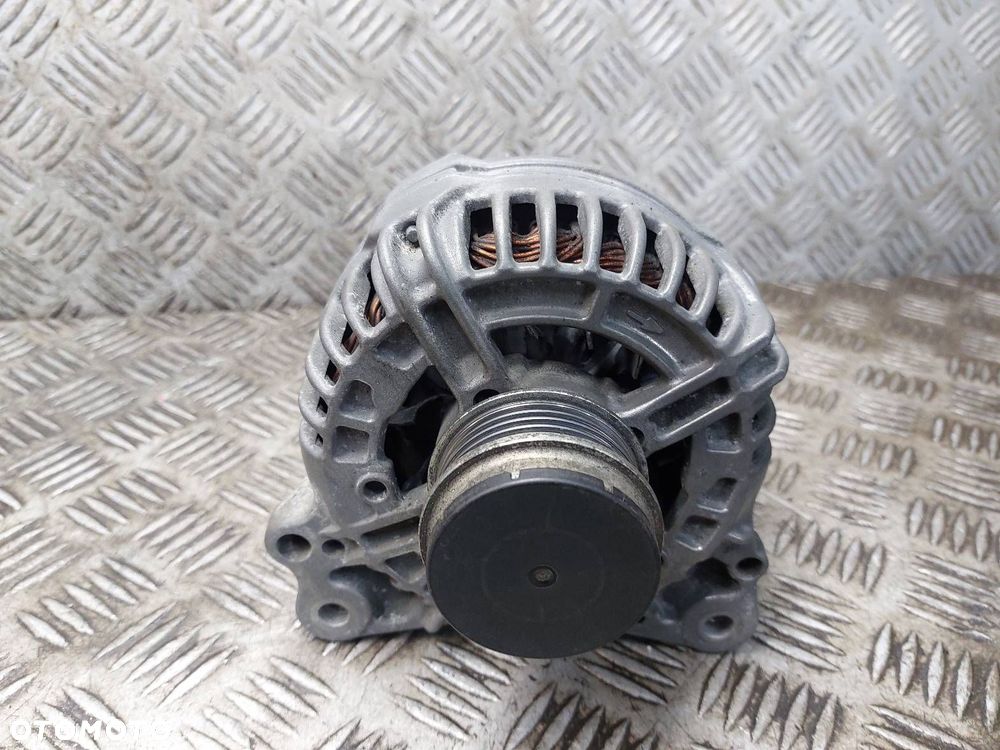 ALTERNATOR VOLKSWAGEN PASSAT B5 1.9 TDI 028903031 ID: 237444 - 1