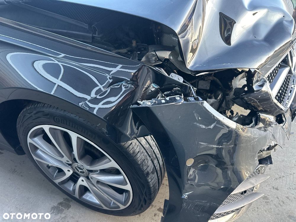 Mercedes-Benz Klasa E 200 4-Matic AMG - 12