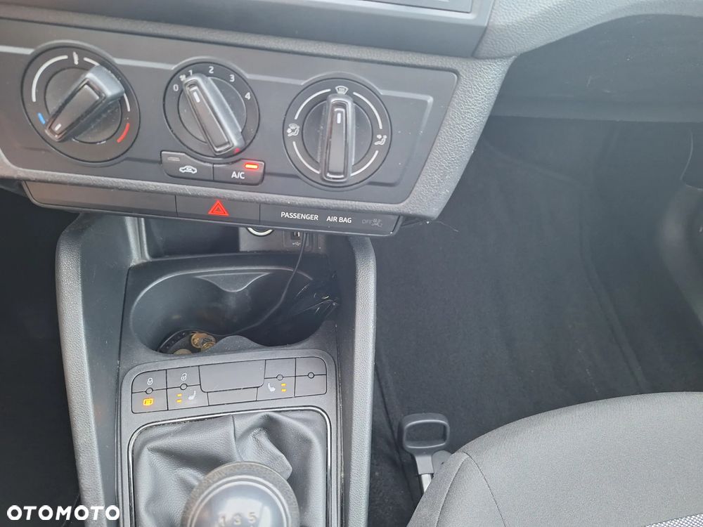 Seat Ibiza 1.0 MPI S&S Style - 13