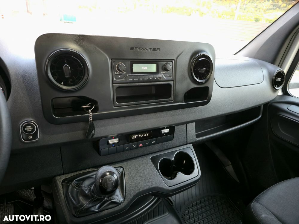 Mercedes-Benz Sprinter - 7