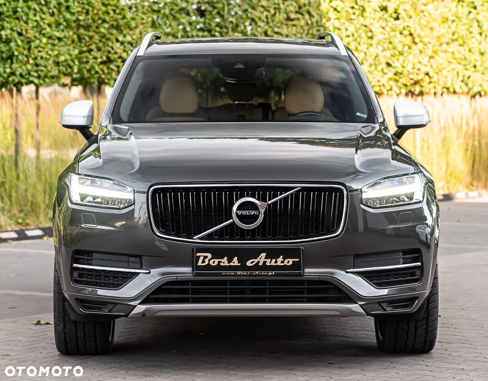 Volvo XC 90 D5 AWD R-Design - 4