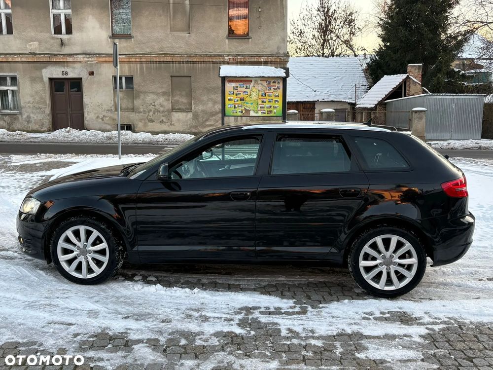 Audi A3 Sportback - 8