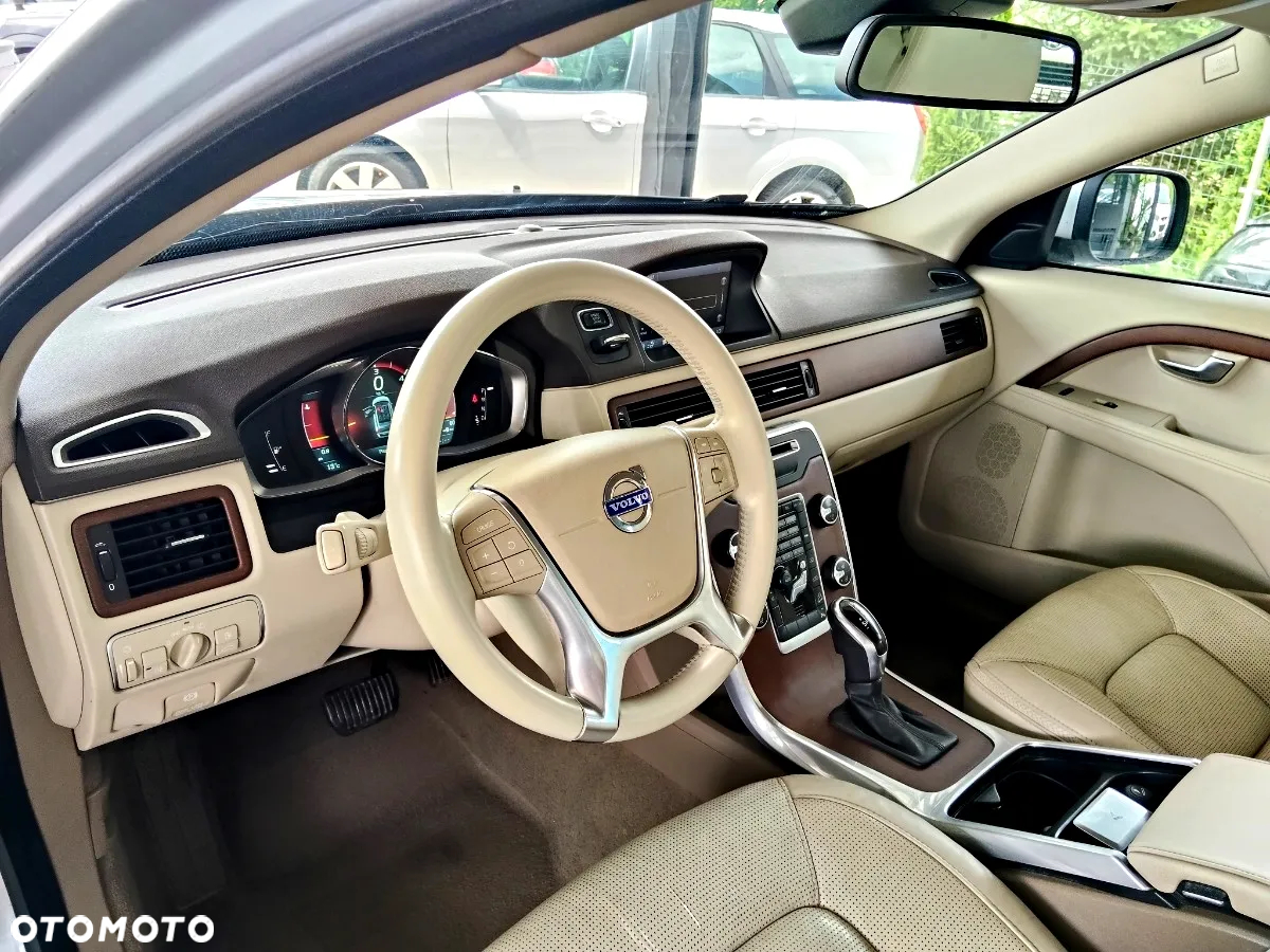 Volvo XC 70 D5 AWD Summum - 5