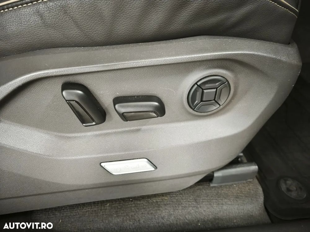 Volkswagen Touareg 3.0 V6 TDI 4Motion DPF Automatik Elegance - 12