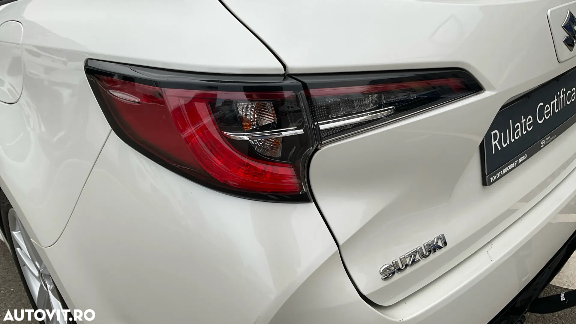 Suzuki Swace 1.8 E-CVT HEV Passion - 27