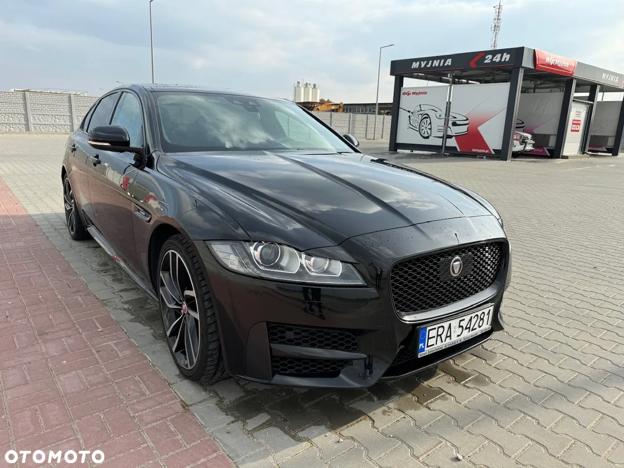 Jaguar XF 3.0 TDV6 300 Sport - 4