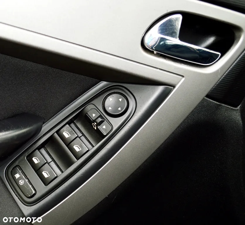 Citroën C4 Grand Picasso - 32
