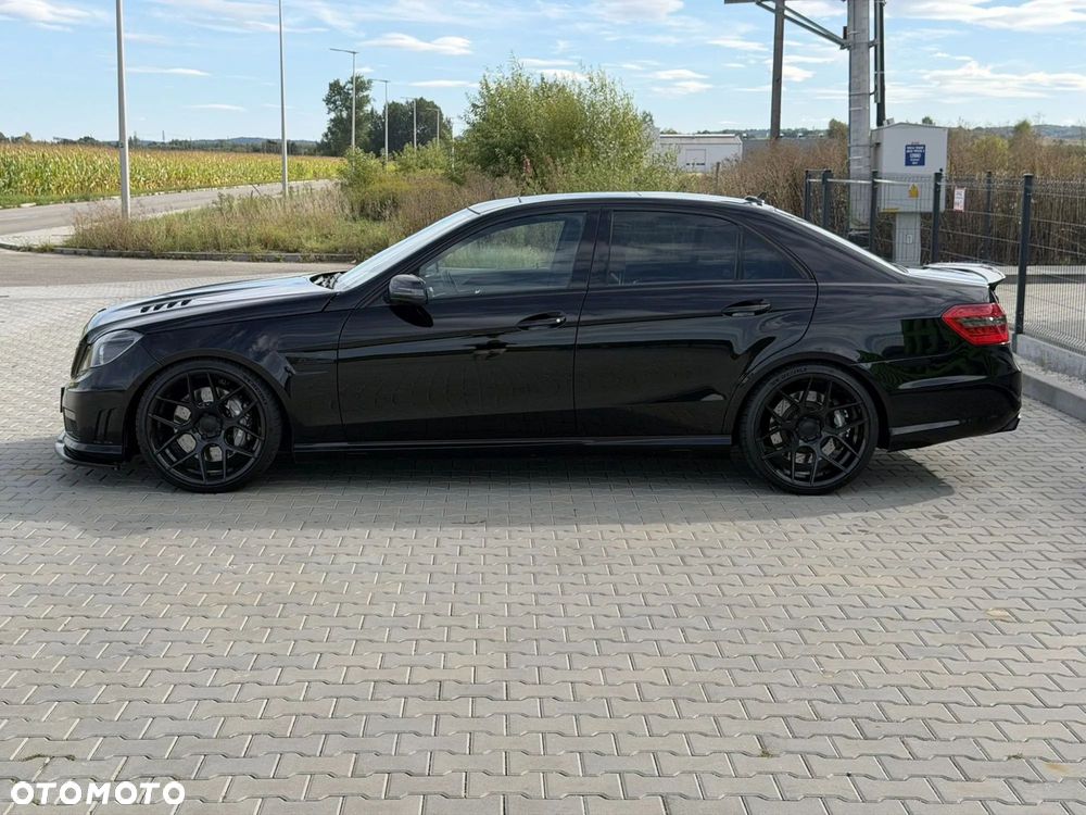 Mercedes-Benz Klasa E 63 AMG AMG Speedshift 7G-MCT - 33