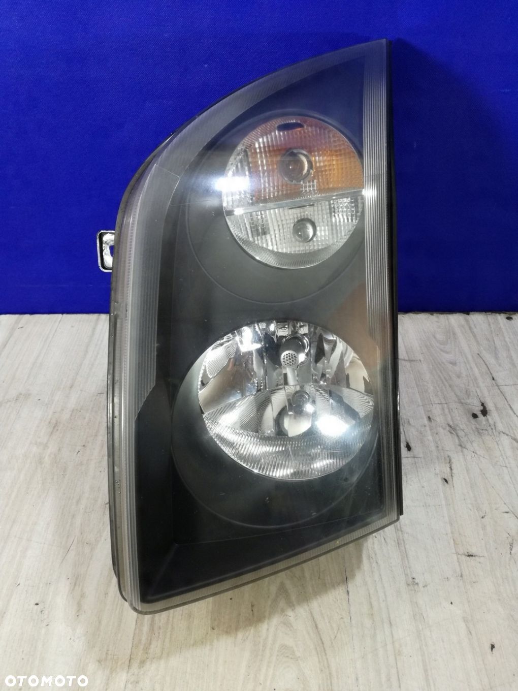 VW Crafter I Lift 11/16 lampa reflektor lewa Anglik - 1