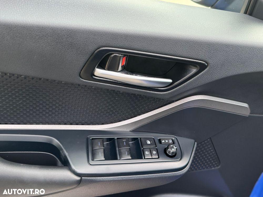 Toyota C-HR 1.8 HSD 4x2 CVT C-lassy LED - 8