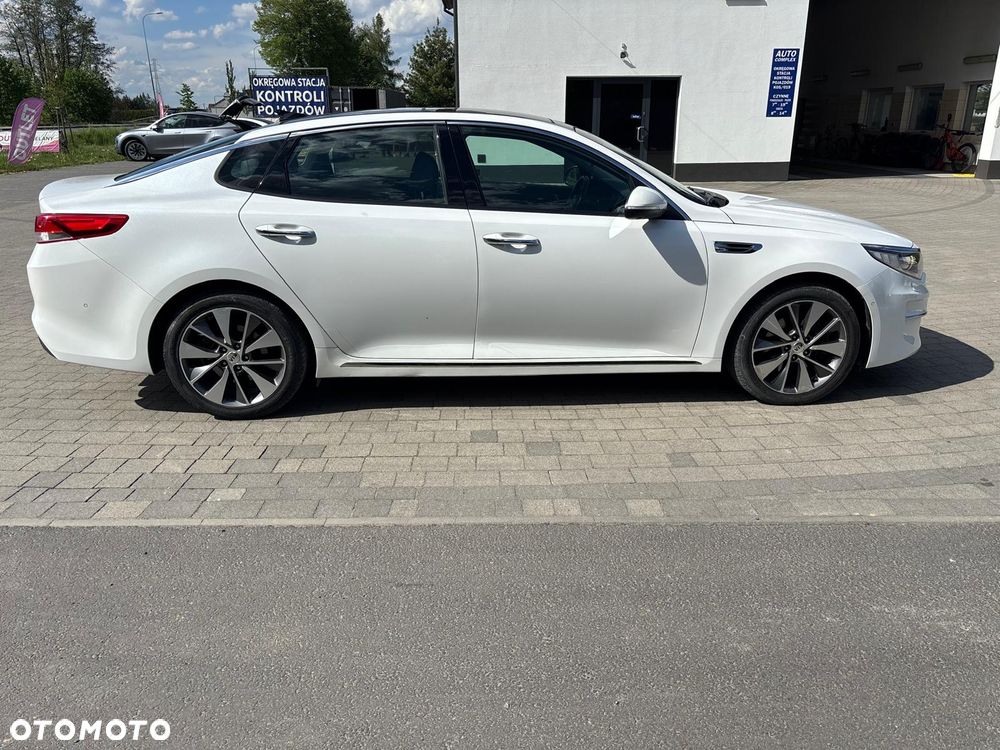 Kia Optima 1.7 CRDI XL DCT - 4