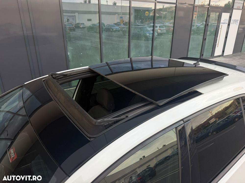 Volkswagen Golf GTI 2.0 TSI OPF DSG Performance - 29