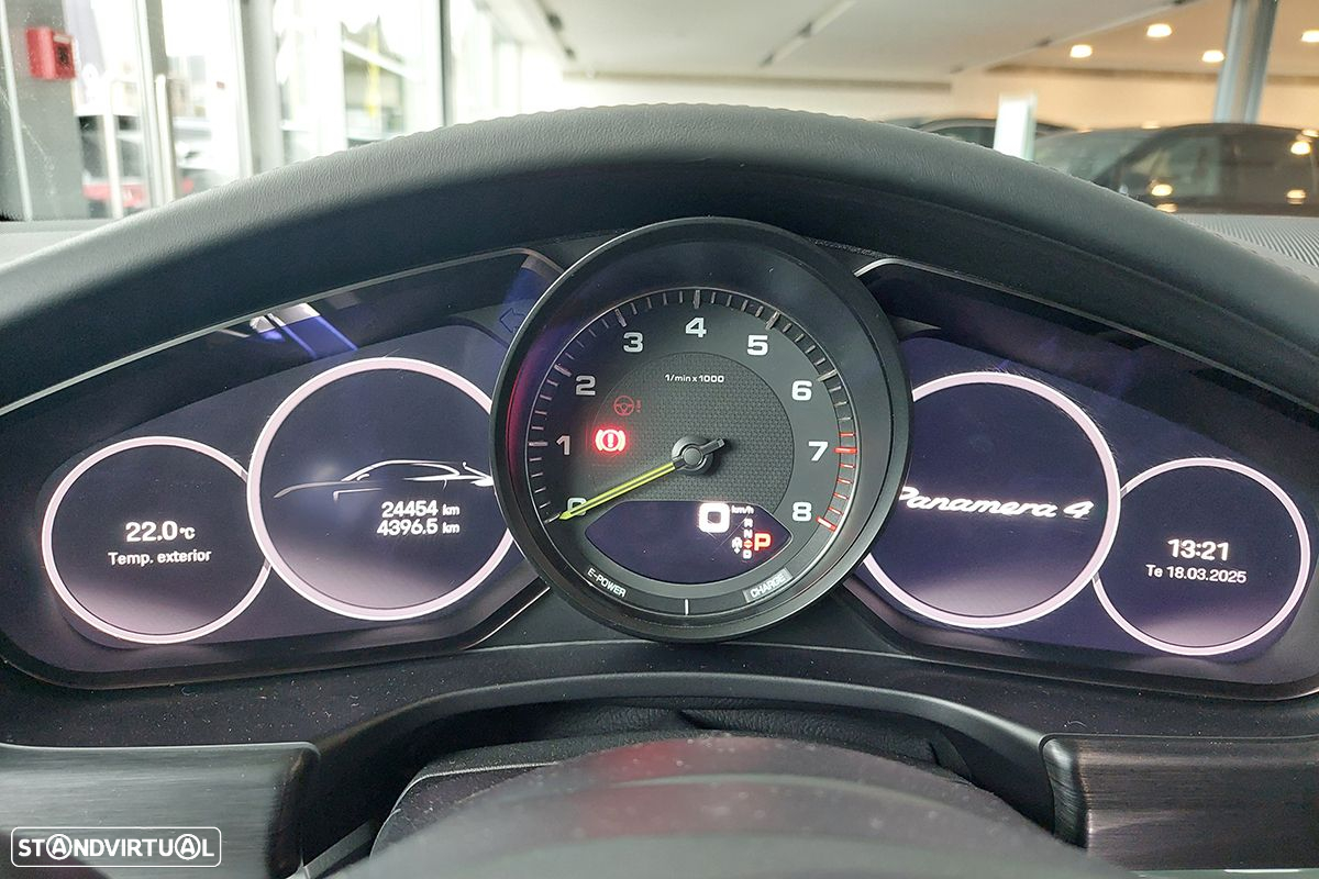 Porsche Panamera Sport Turismo 4 E-Hybrid Platinum Edition - 16