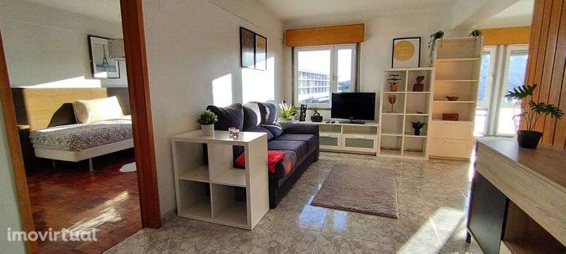 T3 junto à estação de Metro, CC Colombo e do Hospital da Luz - Grande imagem: 2/12